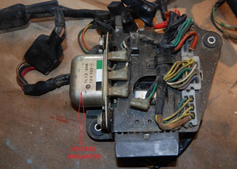 Voltage-regulator-identified cb550f